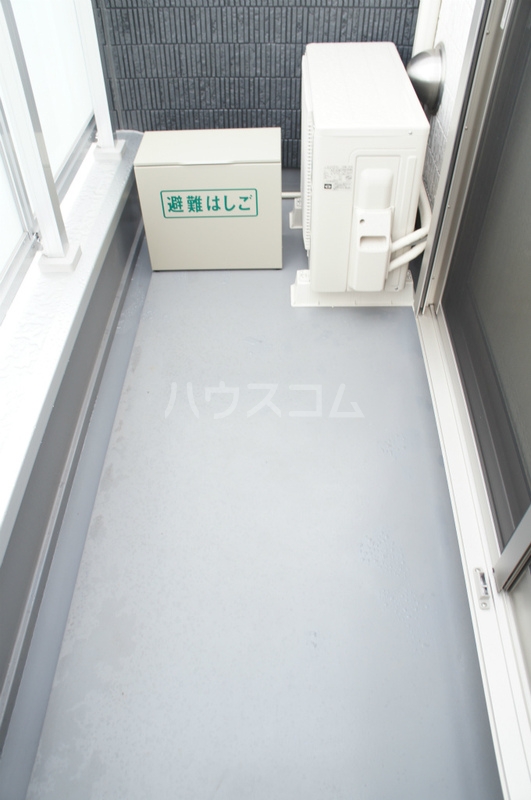 13/22 バルコニー