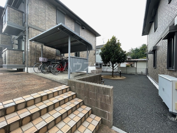 17/27 エントランス