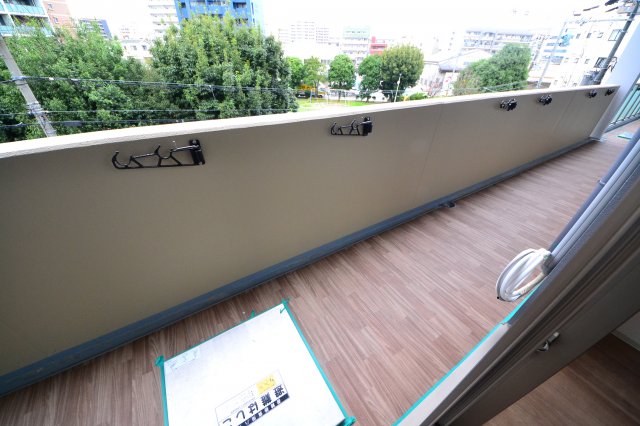 21/30 バルコニー