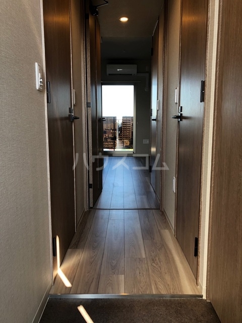 5/18 玄関