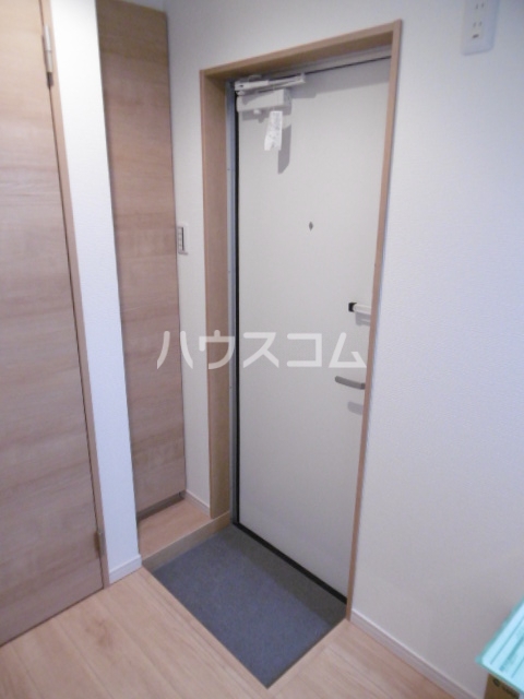 14/30 玄関
