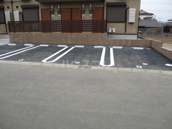 3/4 駐車場