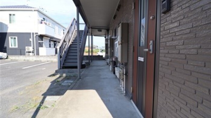 17/27 エントランス