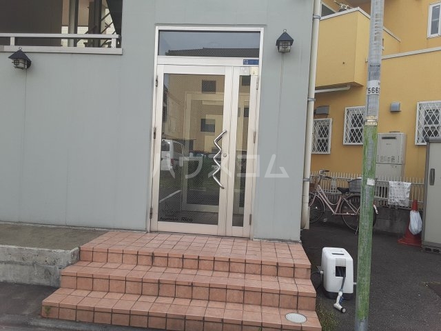 29/30 エントランス