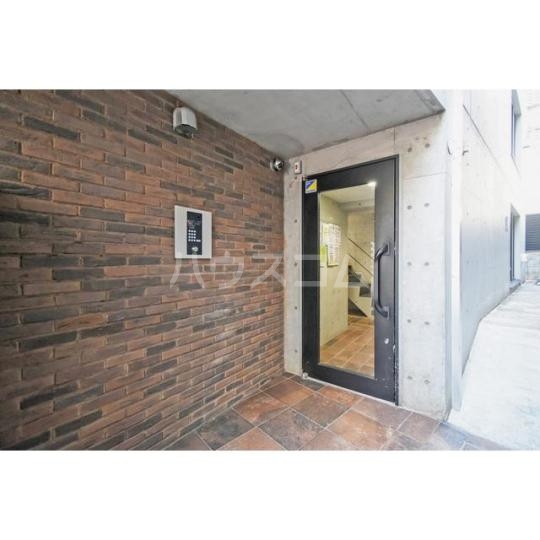 2/3 エントランス