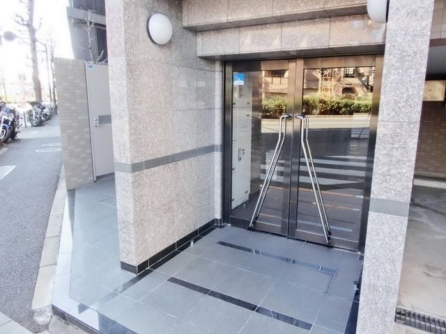 17/24 エントランス