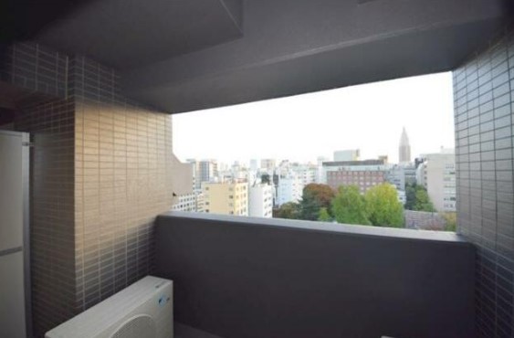 13/18 バルコニー