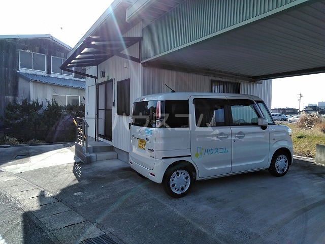17/27 駐車場