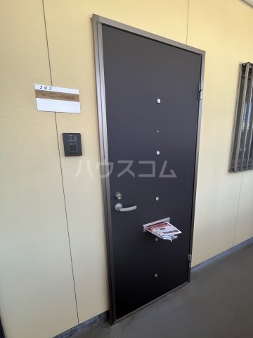 24/30 エントランス