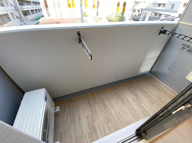 13/22 バルコニー