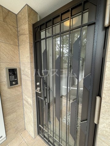 14/19 エントランス