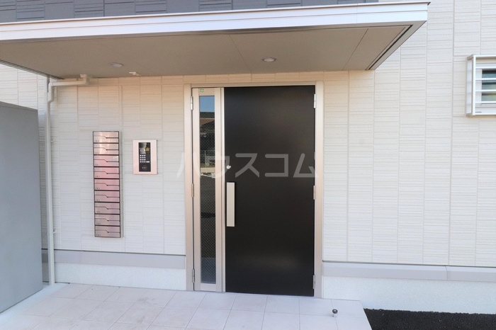 2/5 エントランス