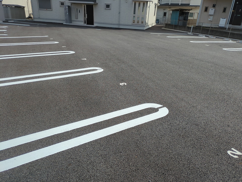 26/28 駐車場