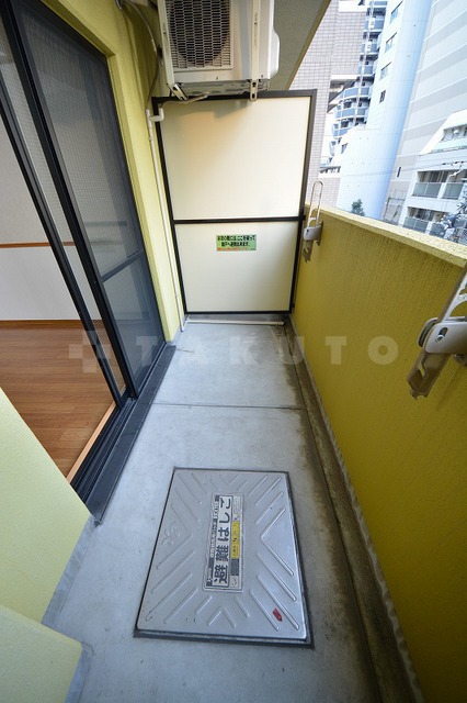 16/27 バルコニー