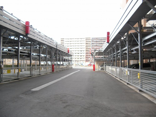26/27 駐車場