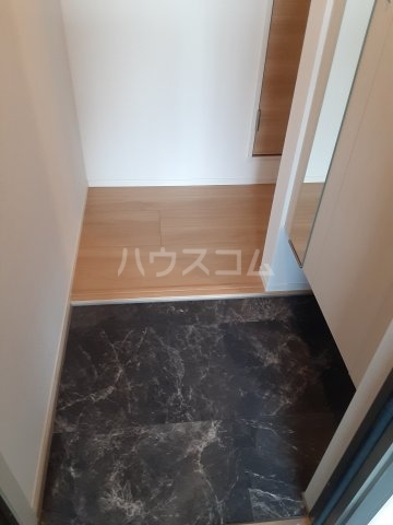 13/30 玄関