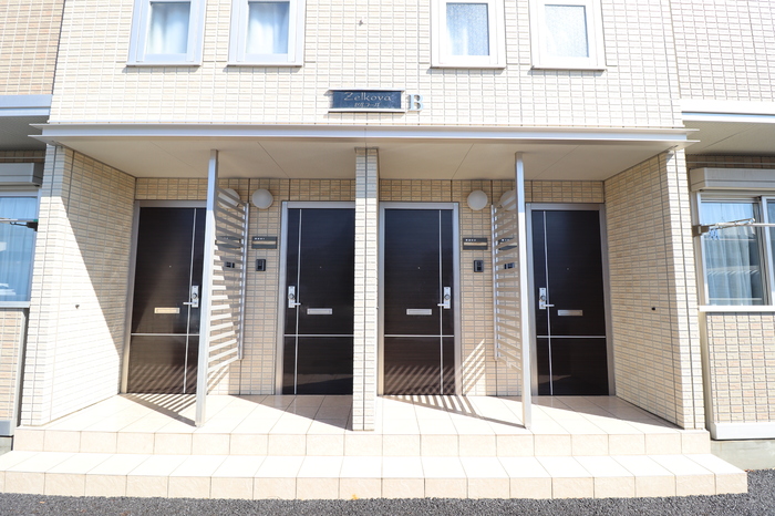 18/24 エントランス