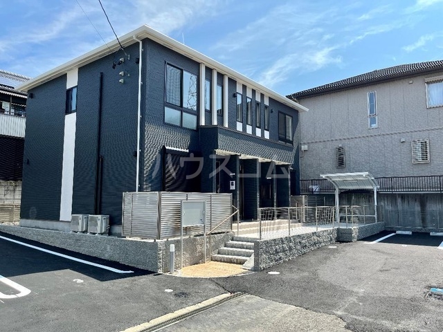 19/30 エントランス