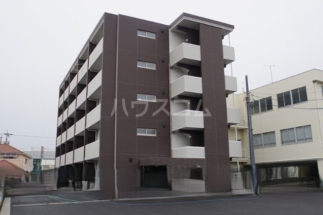 13/21 エントランス