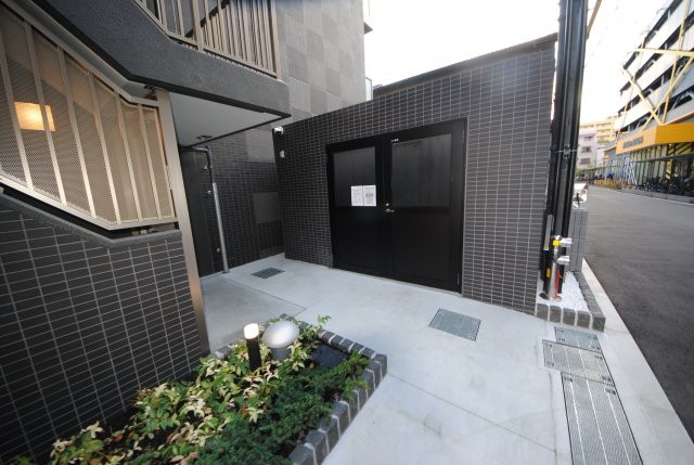 22/29 エントランス