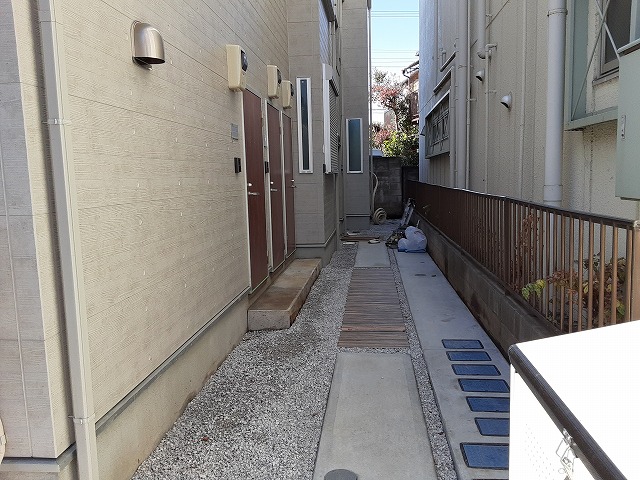 21/27 エントランス