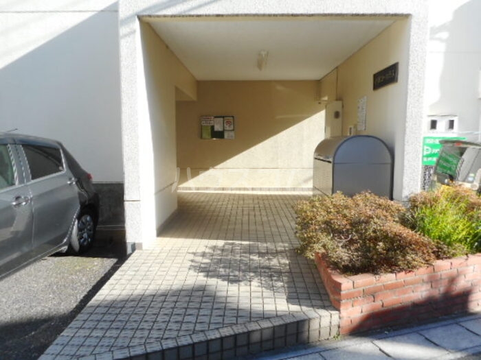 2/6 エントランス