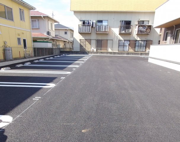 21/29 駐車場