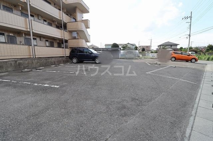 17/28 エントランス