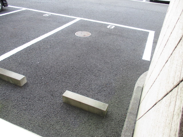 22/30 駐車場