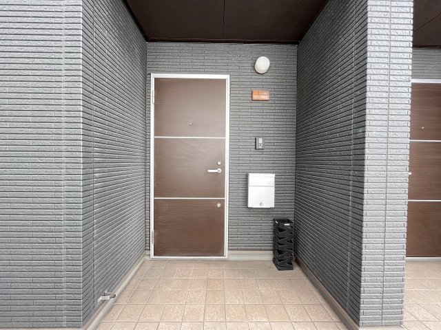 20/30 エントランス