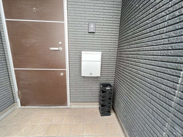 21/30 エントランス