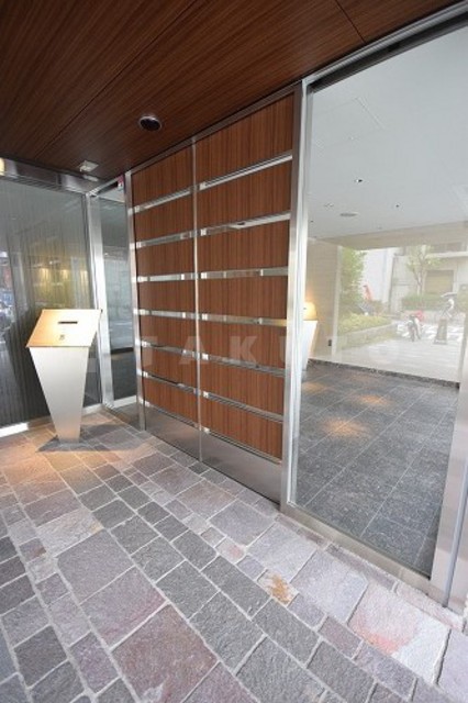 29/30 エントランス