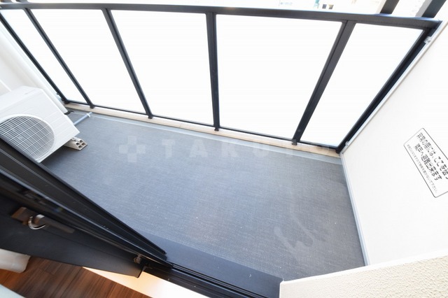 19/30 バルコニー