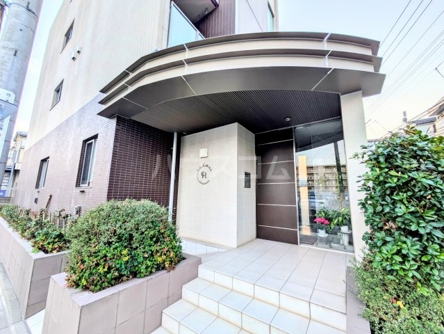 3/5 エントランス