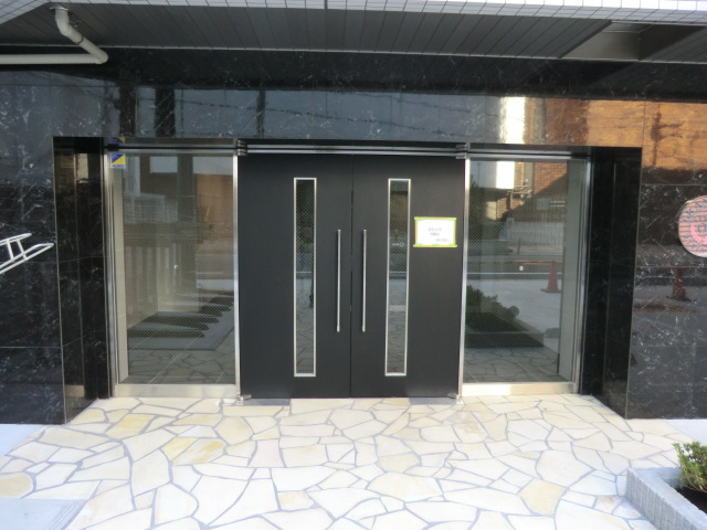 2/8 エントランス