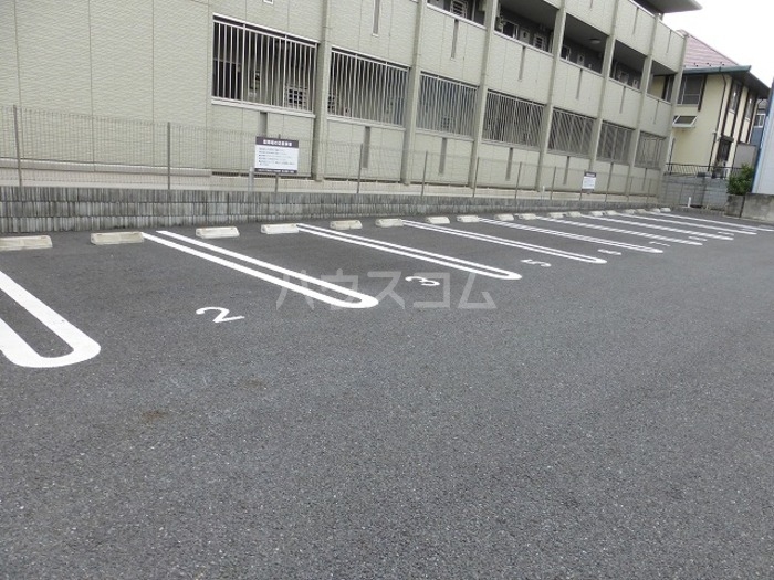 15/25 駐車場