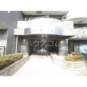 16/25 エントランス