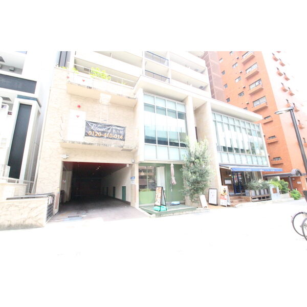 17/21 エントランス