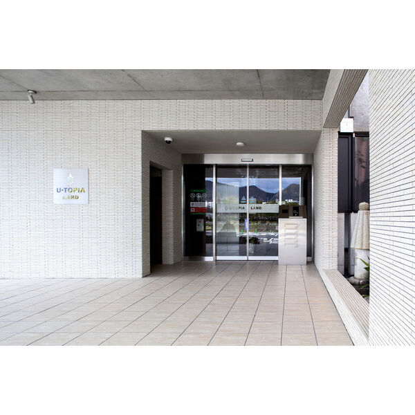 17/21 エントランス