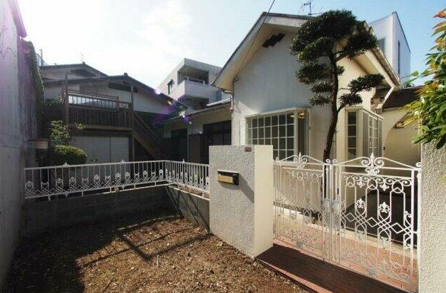 14/22 エントランス