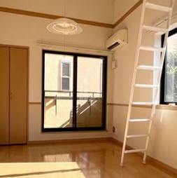 13/23 バルコニー