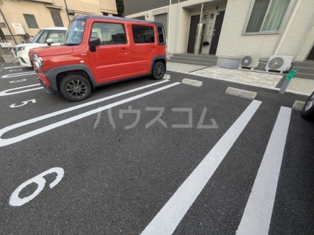 26/30 駐車場