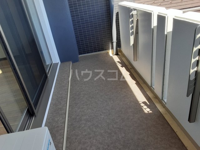 18/25 バルコニー