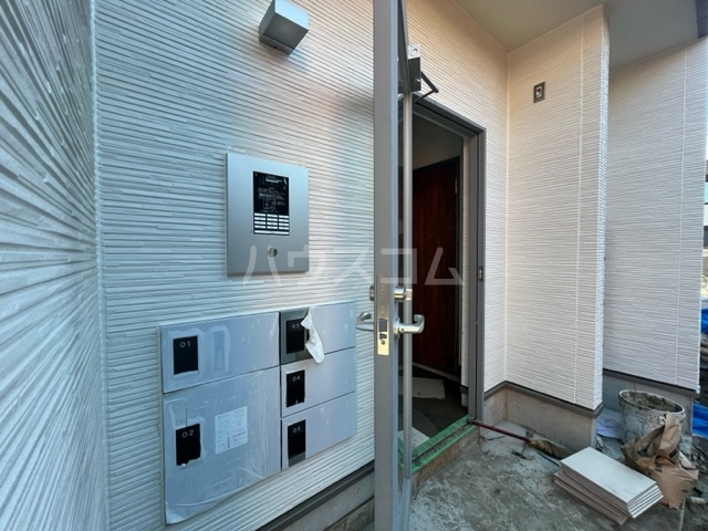 20/28 エントランス