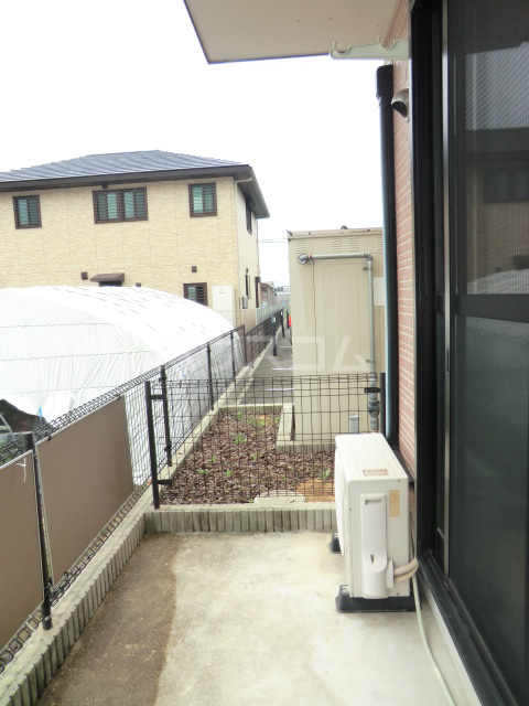19/26 バルコニー