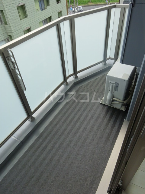 21/30 バルコニー