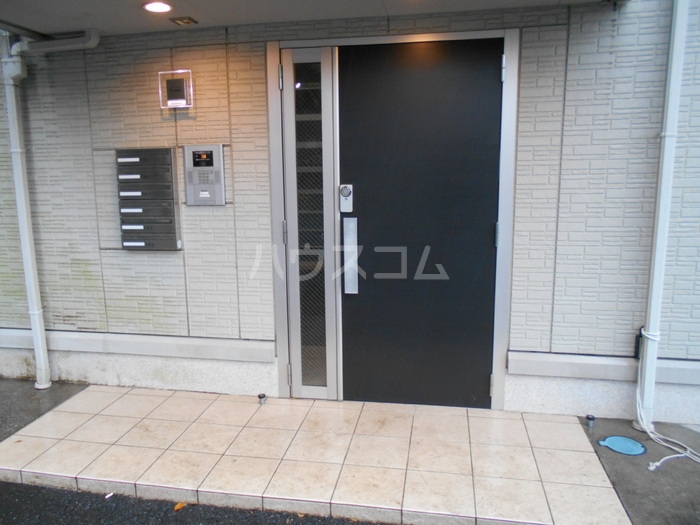 14/25 エントランス