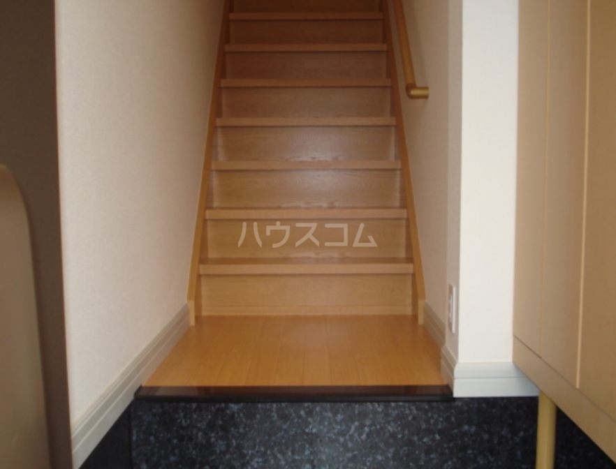 13/30 玄関