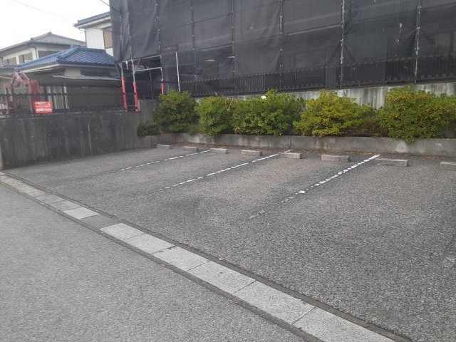 25/30 駐車場