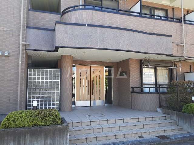 3/8 エントランス